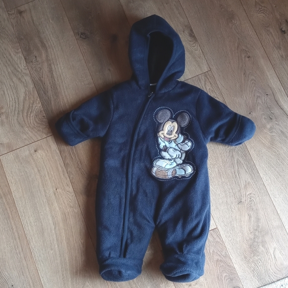 Disney Other - Disney baby Mickey Mouse fleece bunting